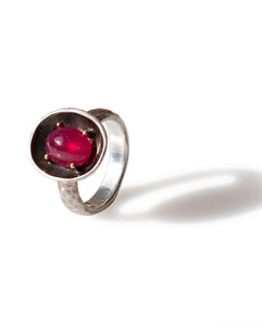 Ruby Reliquary Ring - Goldhenn