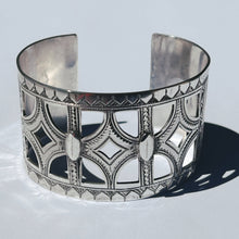 Load image into Gallery viewer, Tuareg Silver Cuff - Moussa Albaka