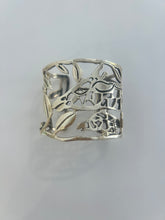 Load image into Gallery viewer, Silver Giraffe Cuff - Emilia Castillo