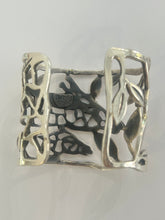 Load image into Gallery viewer, Silver Giraffe Cuff - Emilia Castillo