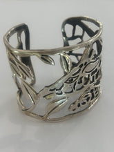 Load image into Gallery viewer, Silver Giraffe Cuff - Emilia Castillo