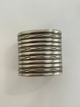 Load image into Gallery viewer, Vintage Pre-1940s Navajo Wide Cuff