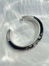 Load image into Gallery viewer, Ebony &amp; Silver Bangle Bracelet - Moussa Albaka