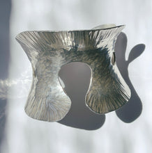 Load image into Gallery viewer, Silver Abstract Cuff - Emilia Castillo