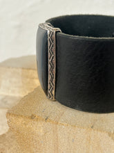 Load image into Gallery viewer, Onyx Leather Cuff - Rick Montaño