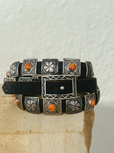 Load image into Gallery viewer, Concho Wrap Bracelet with Spiny Oyster - Rick Montaño