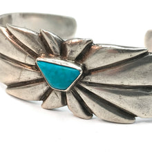Load image into Gallery viewer, Vintage Silver snd Turquoise Cuff