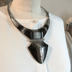 Moussa Albaka - Shield Collar