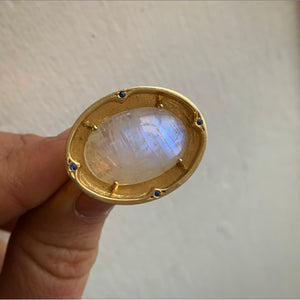 Moonstone Reliquary Ring - Goldhenn